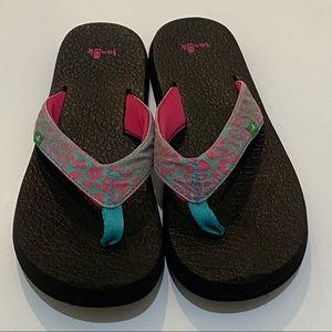 Sanuk flip flops